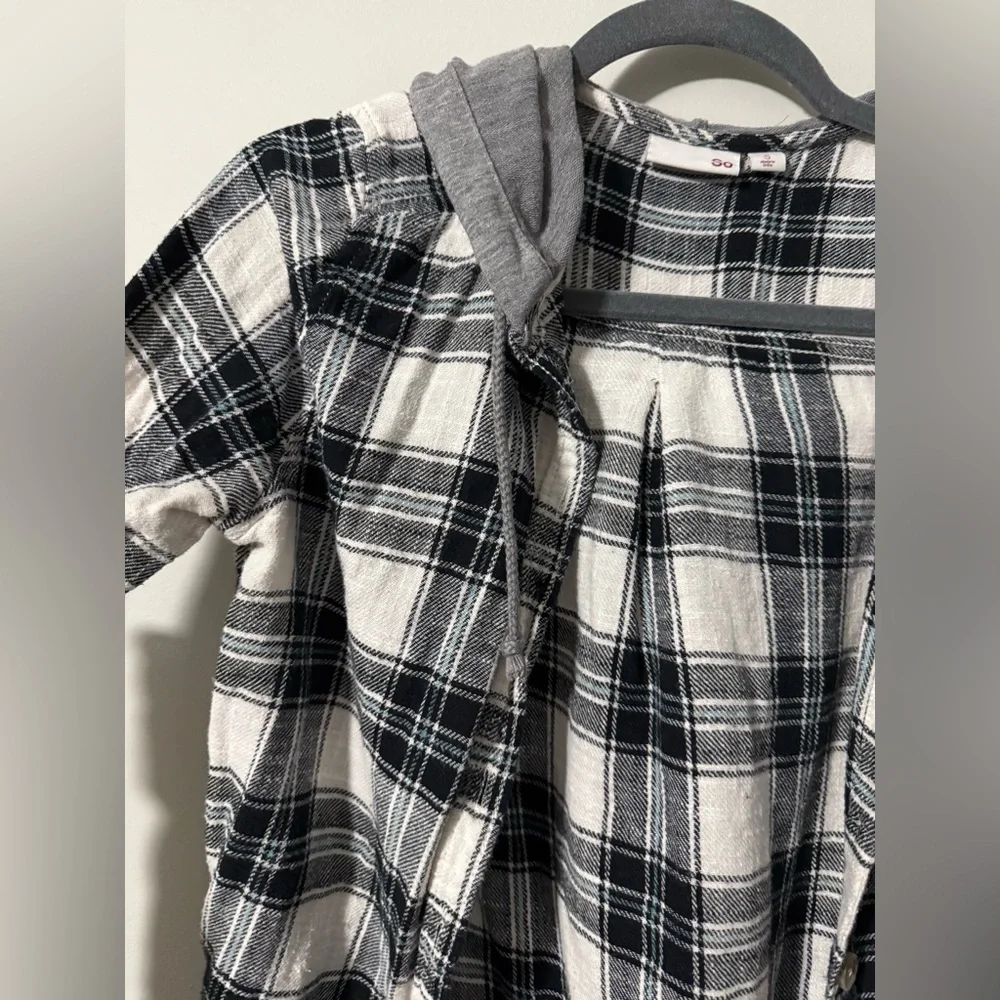 SO hooded plaid